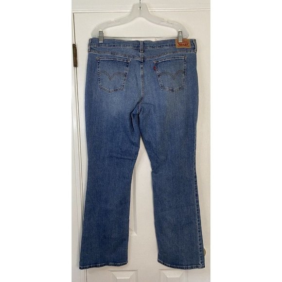 Levis Women’s 415 Relaxed Bootcut Denim Jeans Medium Wash 33 - Picture 5 of 8
